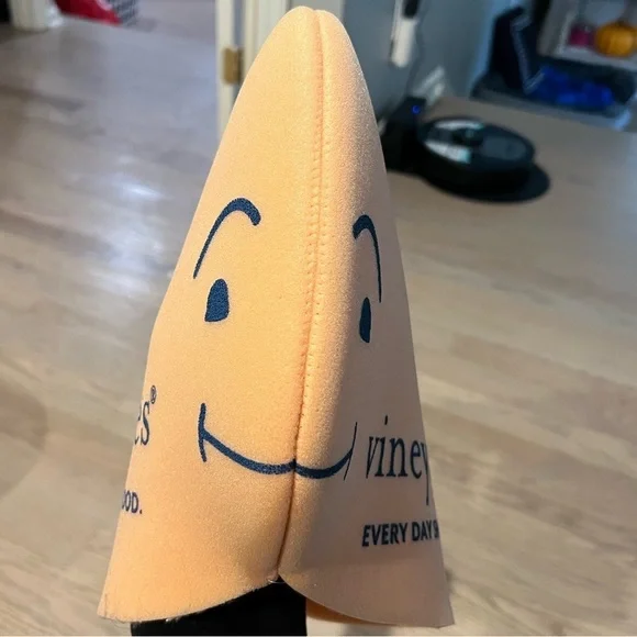 Vineyard Vines Whale Foam Hat - Store Display - Collector’s Item - Pink and Navy - Picture 4 of 5